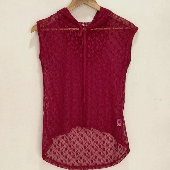 And lace red long short hoodie top